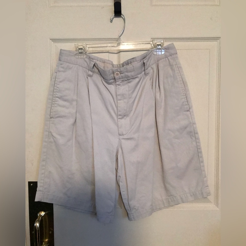 Men's Docker’s Khaki Shorts size 36